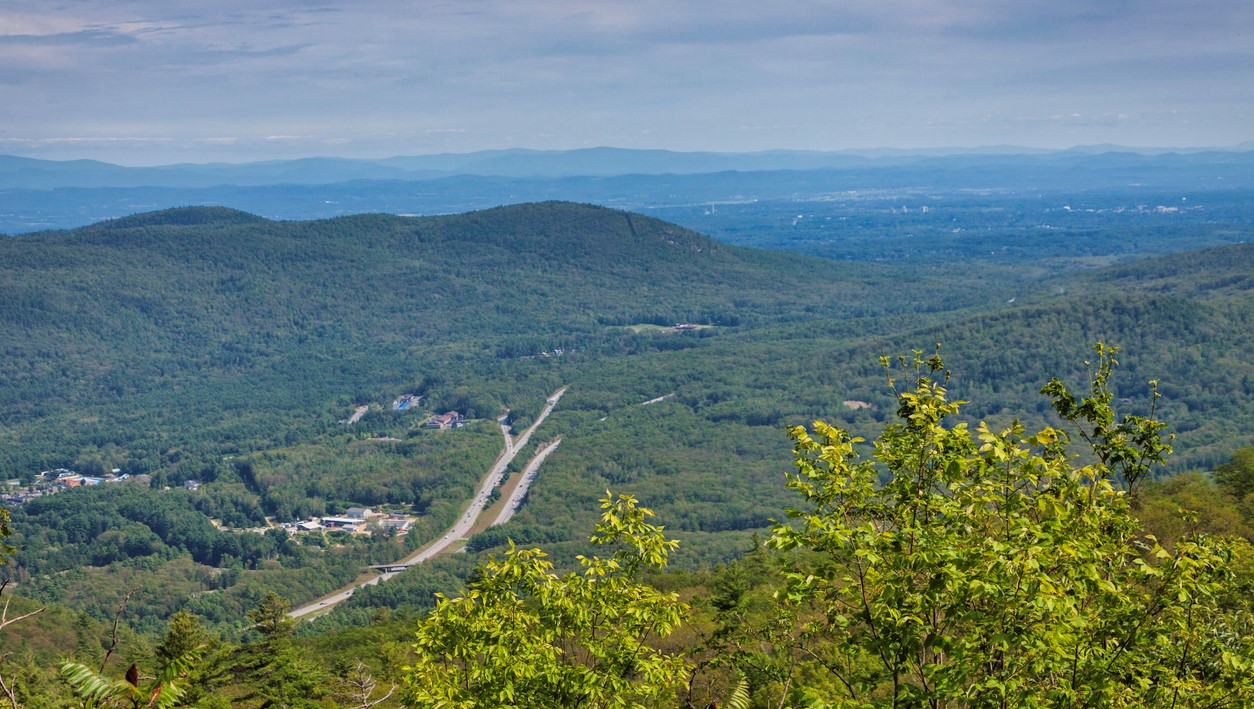 Conseils et recommandations pour les voyages à moto dans les Adirondacks 