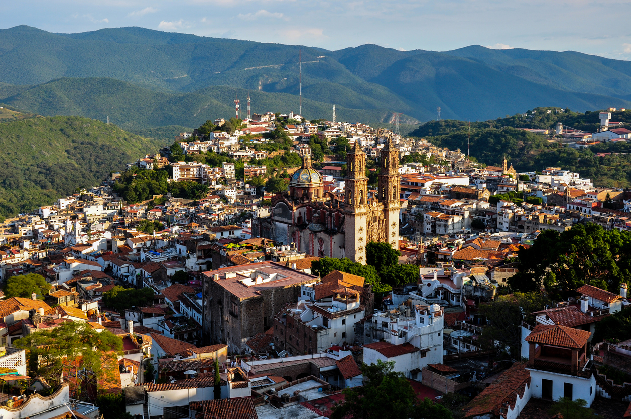 La ville coloniale de Taxco, Mexique  | © iStock / hbrizard