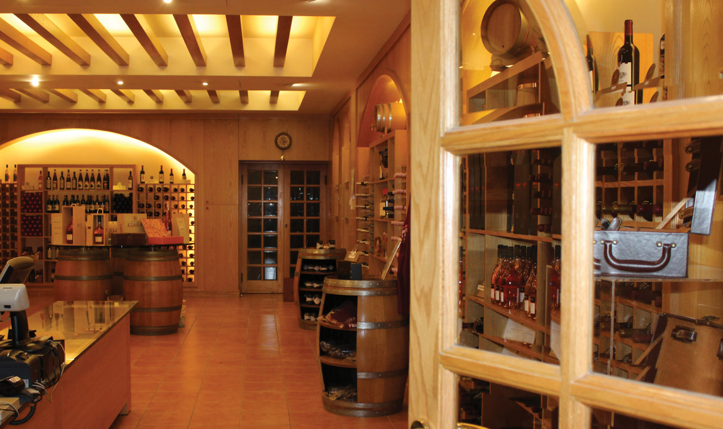 BoutiqueChateauKasar.TIF