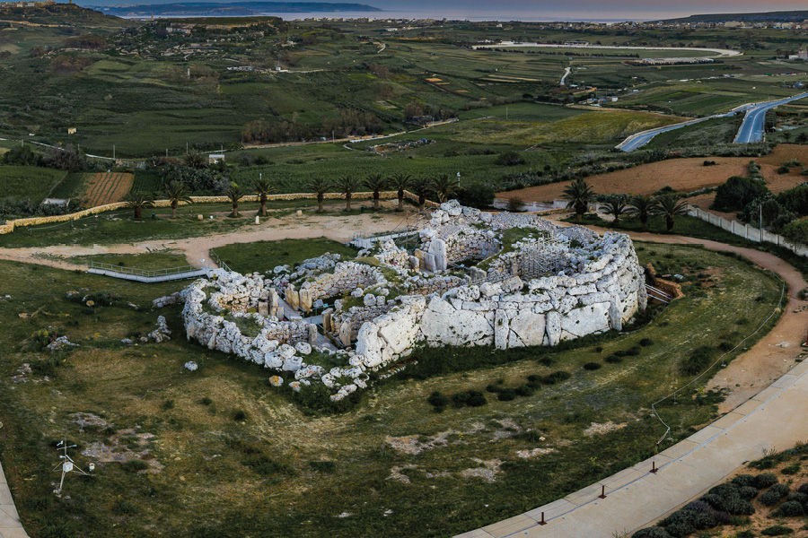 Ggantija_Temple_on_Gozo.tif