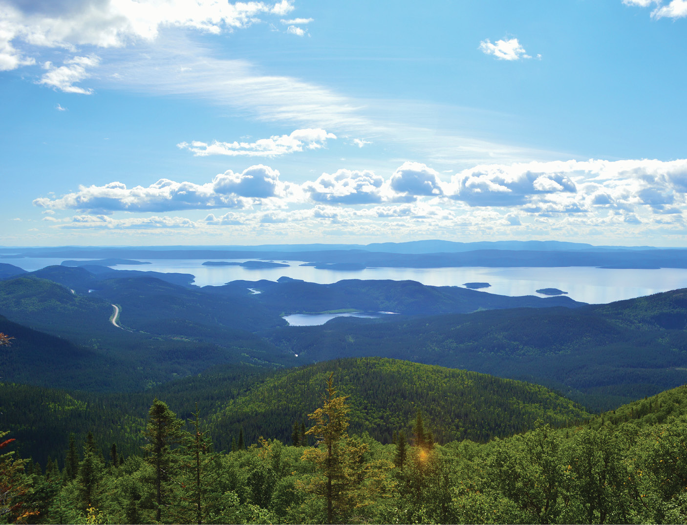 Rservoir_Manicouagan_du_mont_Harfang.tif
