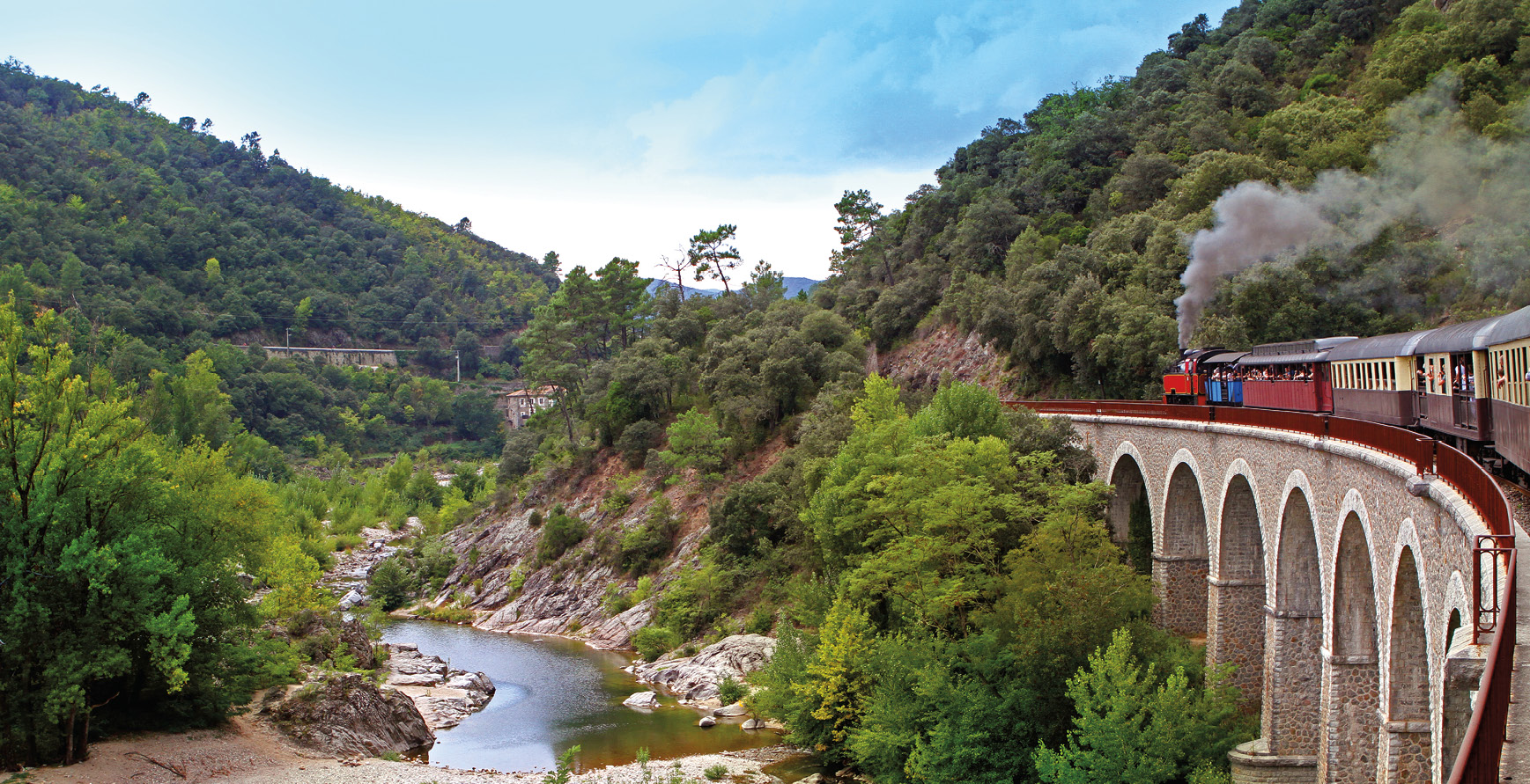 Train_vapeur_des_Cevennes_20110917_04.tif