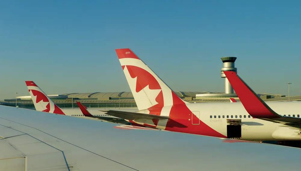 Toronto Pearson International Airport. | © GabrielleMerk [CC BY-SA 4.0 (https://creativecommons.org/