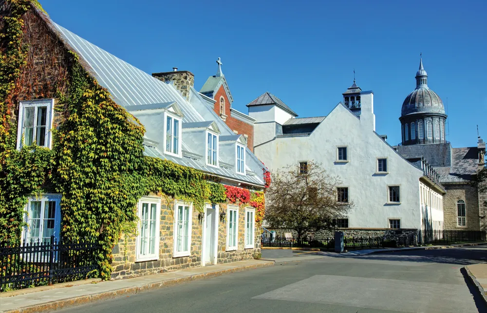 Le vieux Trois-Rivières.  
©iStockphoto.com/DenisTangneyJr  
