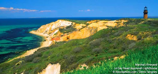 Martha's Vineyard - Le Gay Heqd Aquinnah Lighthouse | ©istockphoto.com/Denis Tangney