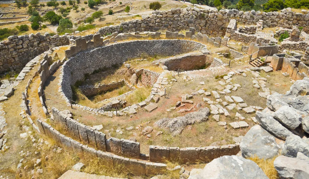 Cercle de tombes A, Mycènes, Grèce | © TPopova