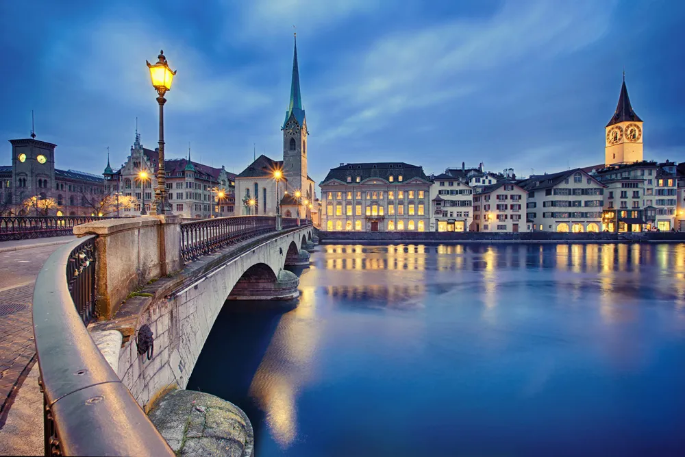 Zurich illuminée, Suisse | © zhuzhu