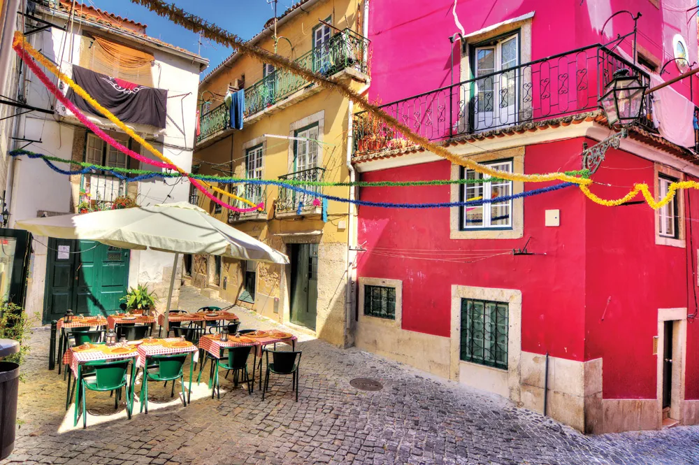 Dans les ruelles de Lisbonne | © iStockphoto.com/dennisvdw