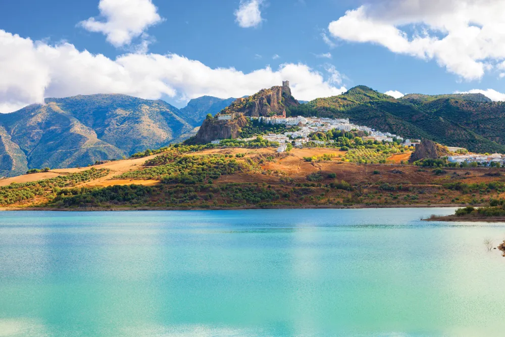 Zahara de la Sierra | © iStockphoto.com/JoseIgnacioSoto 