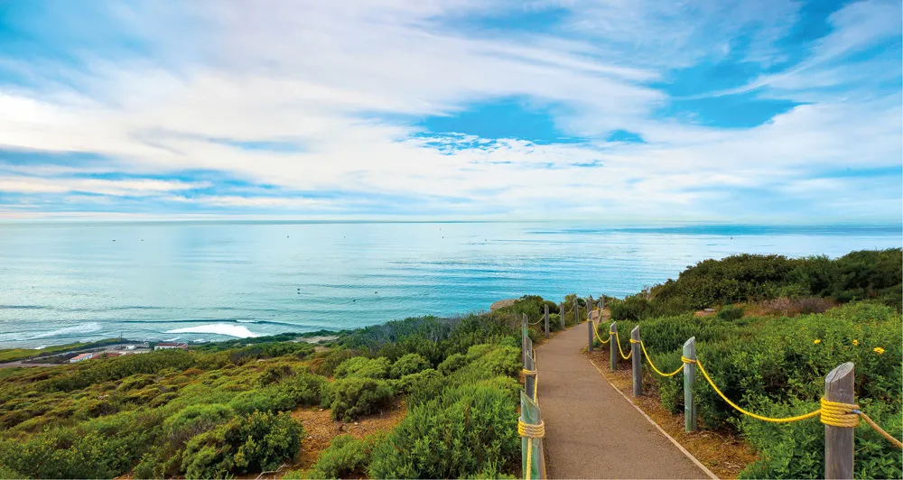 Point Loma.  | © iStockphoto.com/dancestrokes