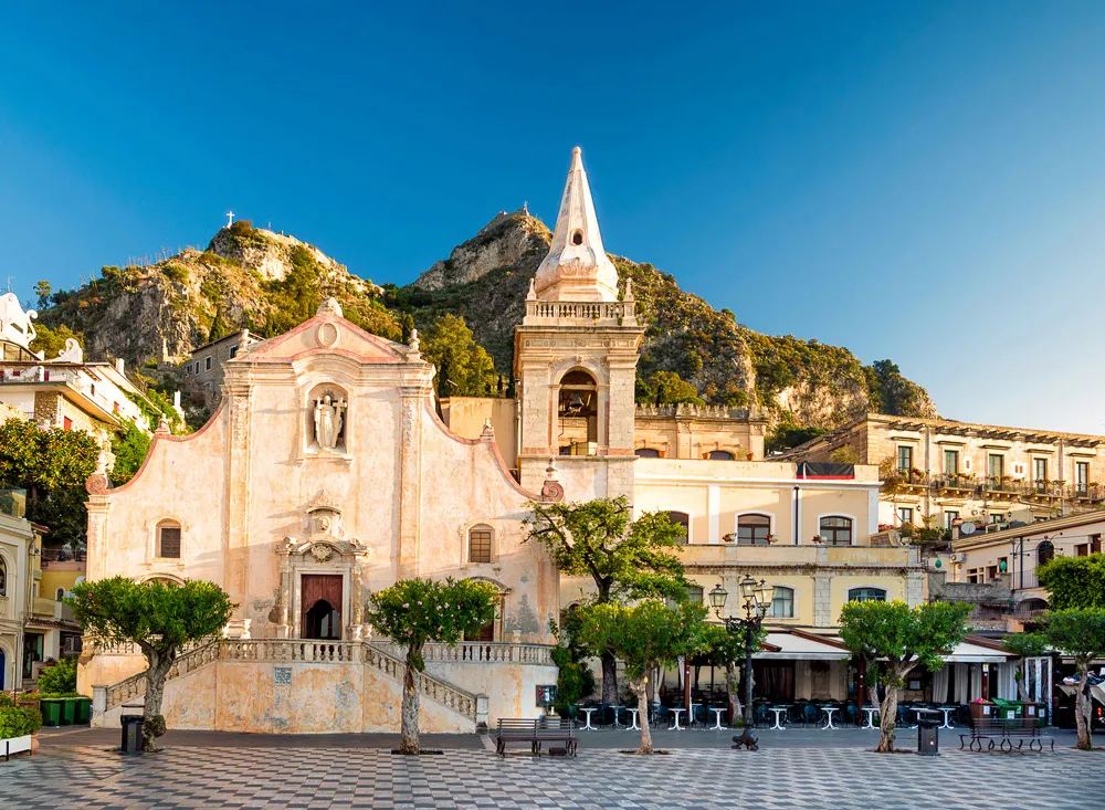 Église de San Giuseppe, Taormine, Sicile | © denisav