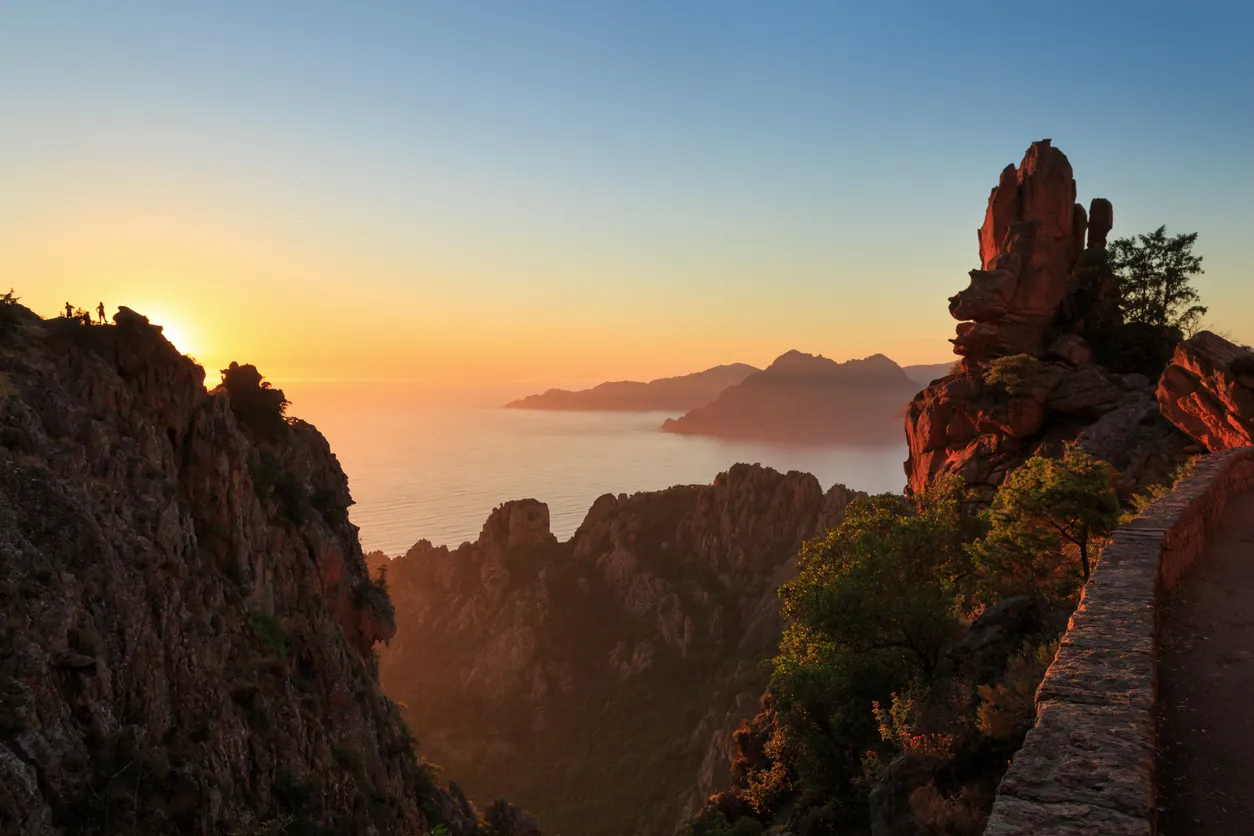 Calanques de Piana, golfe de Porto, Corse ©  iStock/SanderStock