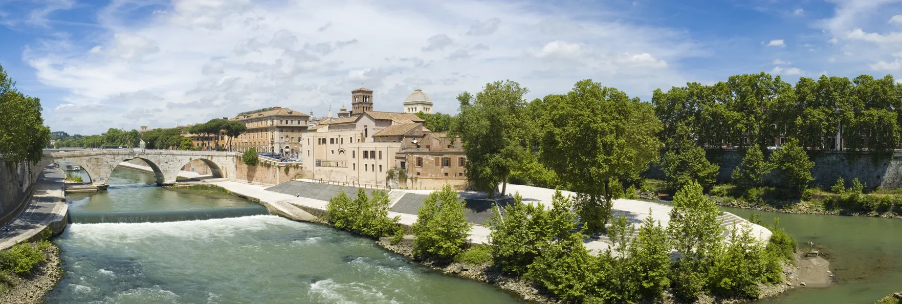 Le Tibre et l'île Tibérine, Rome © iStock / fotoVoyager
