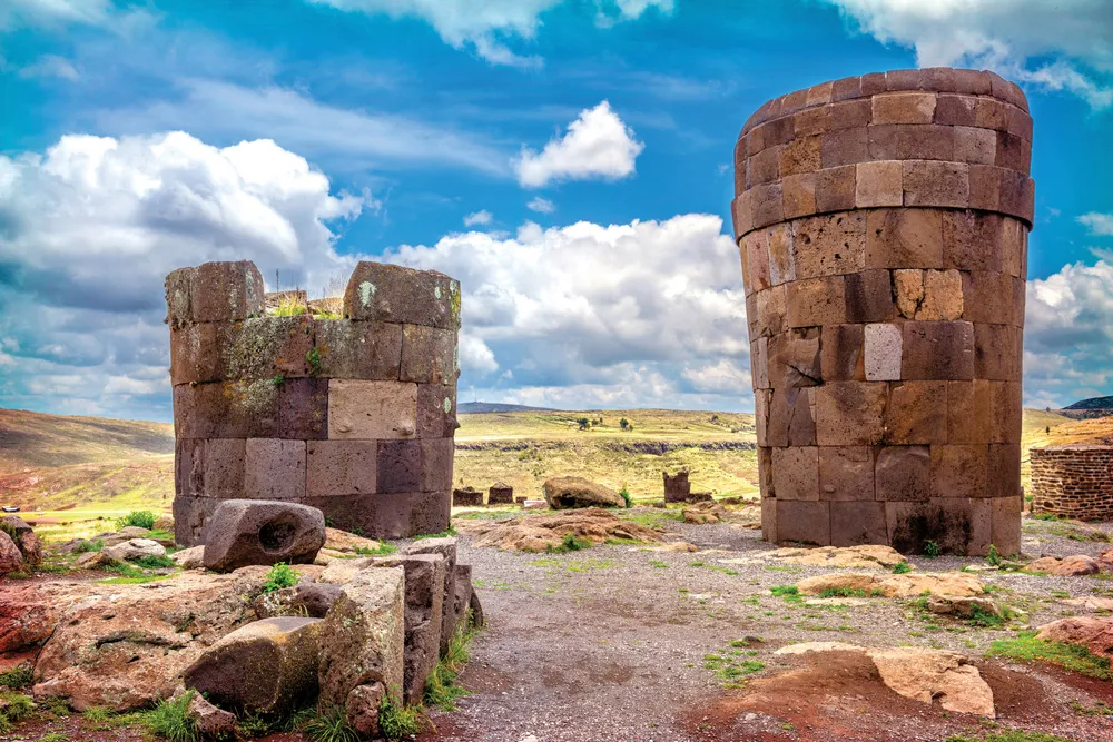 Les Chullpas de Sillustani au Pérou © iStock / klublu 