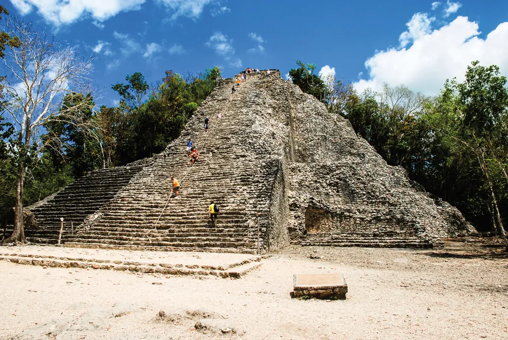 Nohoch Mul. | © Shutterstock.com/Madrugada Verde